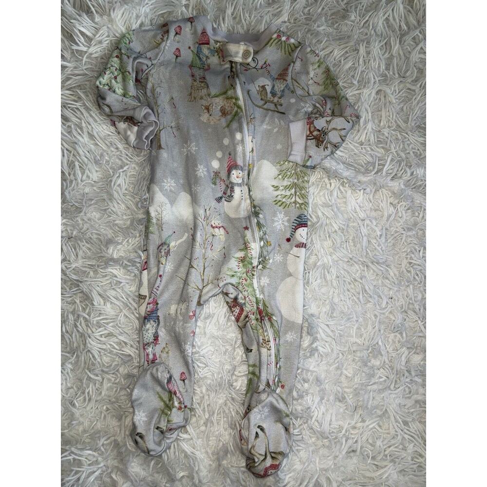 Pottery Barn kids sz. 9-12 mo. holiday themed one pc. zip pj. Cute, grt. quality